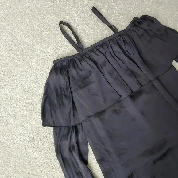 Aritzia Wilfred off shoulder  ruffle satin dress shirt - Picture 2 of 10